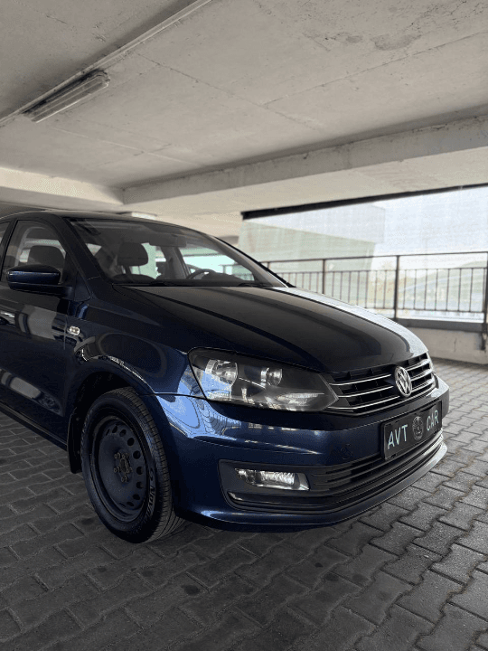 Volkswagen Polo Sedan 