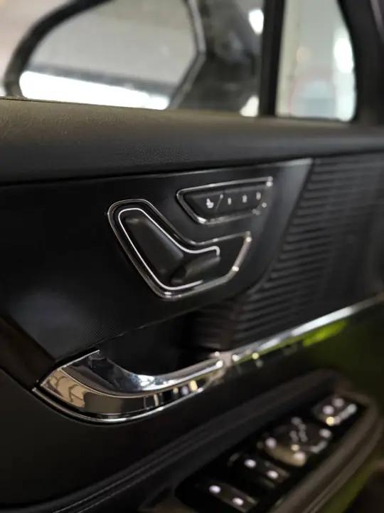 Lincoln Corsair