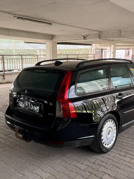 Volvo V 50