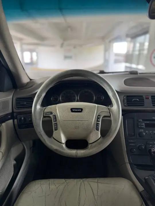 Volvo S80 