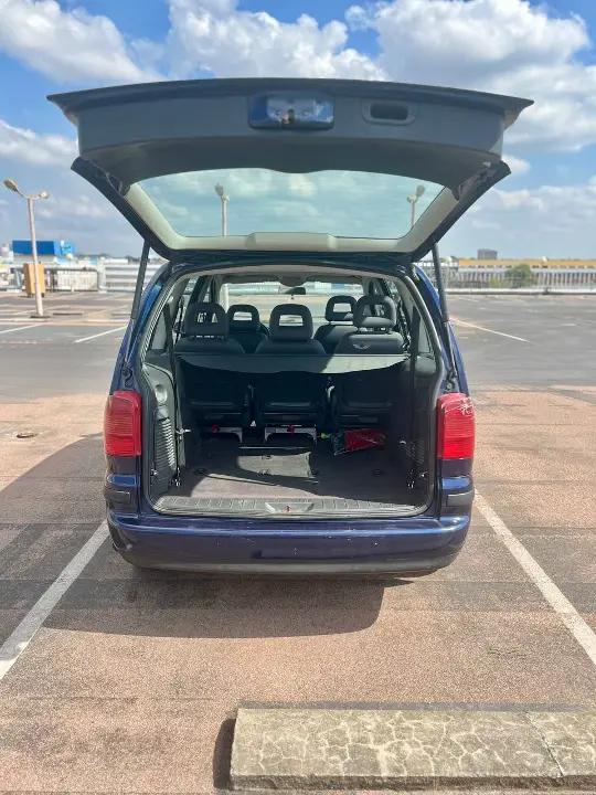 Seat Alhambra.