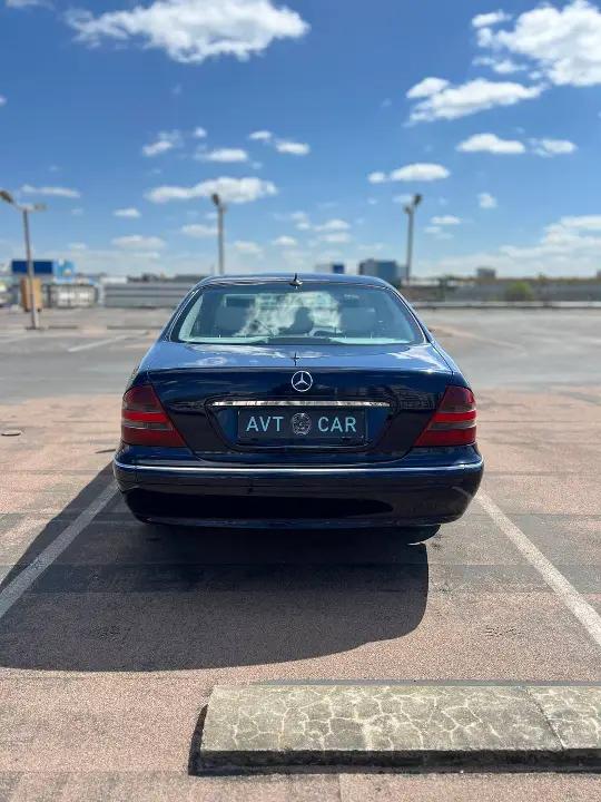 Mercedes-Benz 220CDI