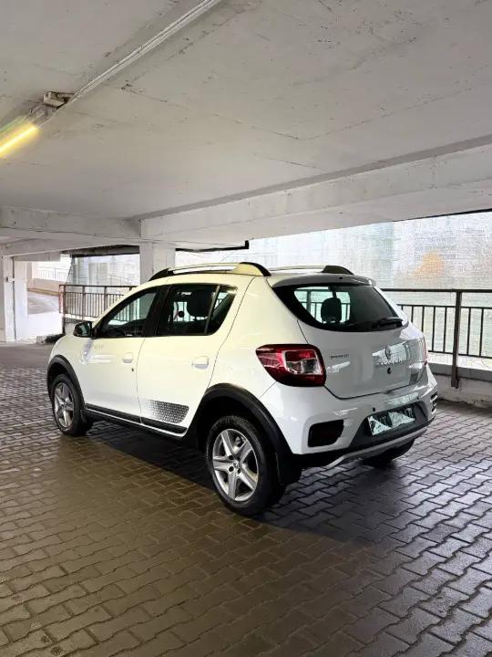 RENAULT SANDERO STEPWAY