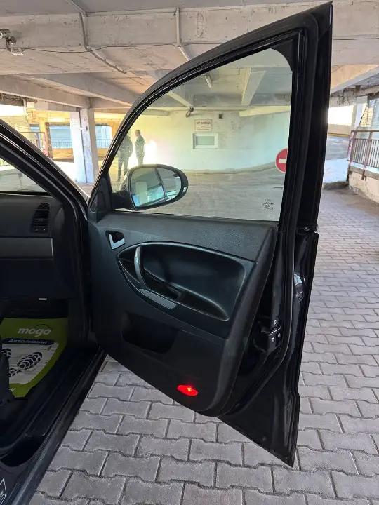 Geely Emgrand X7