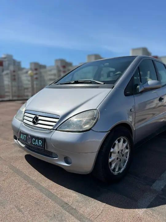 Mercedes-Benz A160