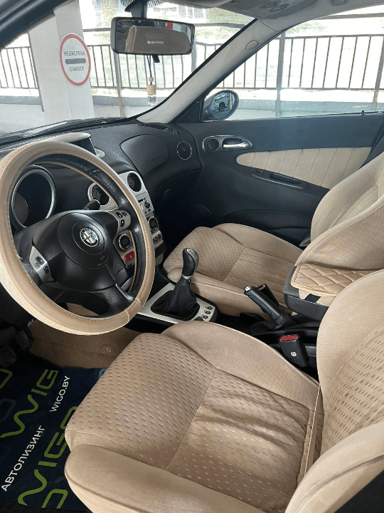 Alfa Romeo 156
