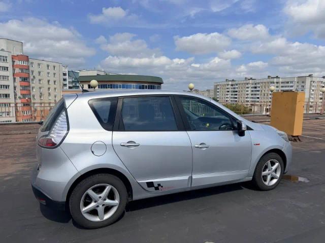 RENAULT MEGAN SCENIC