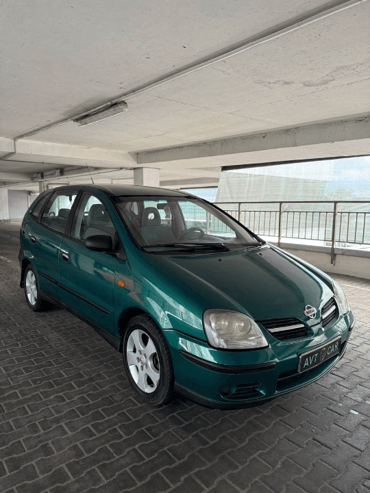 Nissan Almera Tino