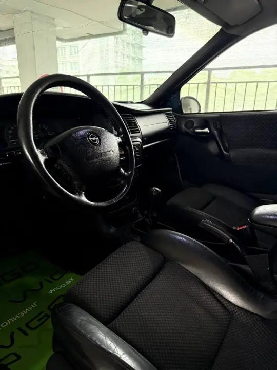 OPEL VECTRA B