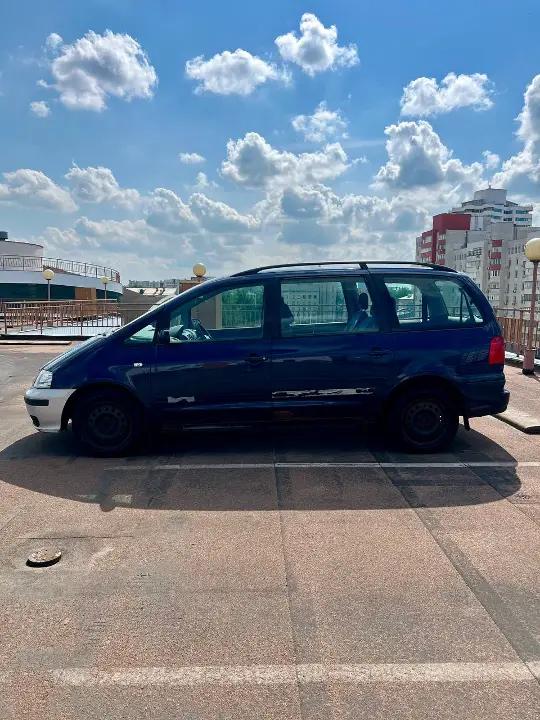 Seat Alhambra.