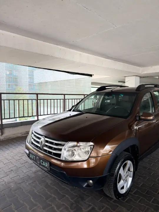 RENAULT Duster