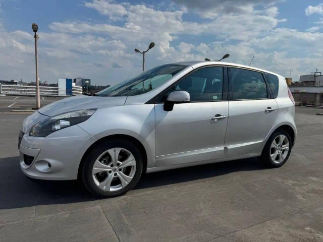 RENAULT MEGANE SCENIC