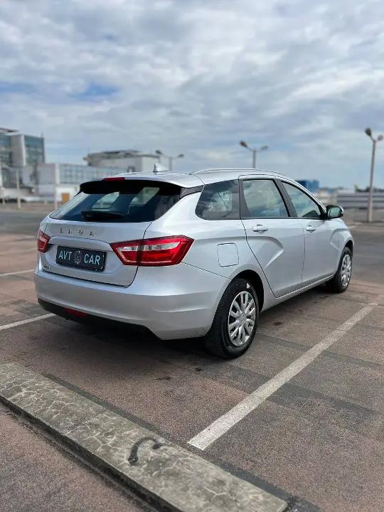 Lada Vesta.