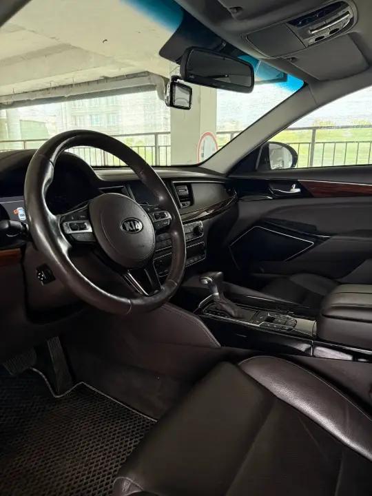 Kia K 7