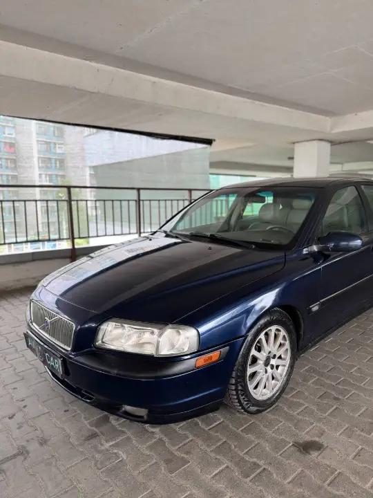 Volvo S80 
