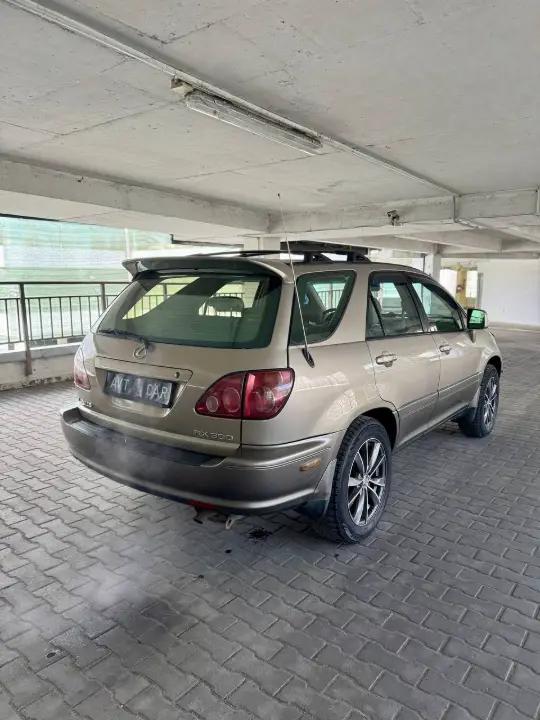 Lexus RX 300