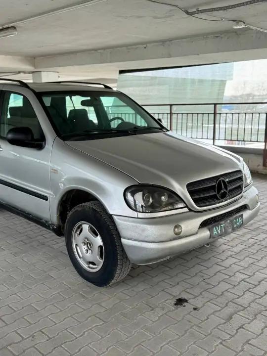 Mercedes-Benz ML320