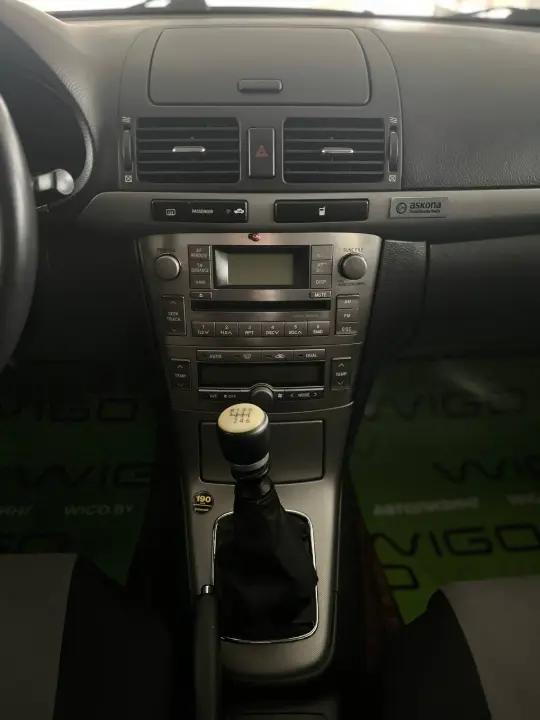 TOYOTA AVENSIS