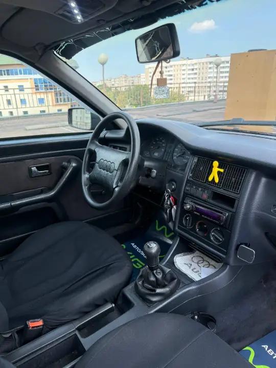 AUDI 80