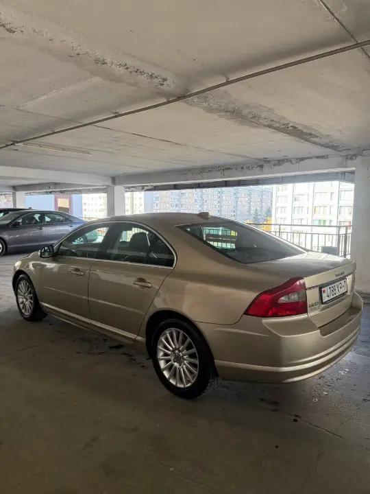 volvo s80
