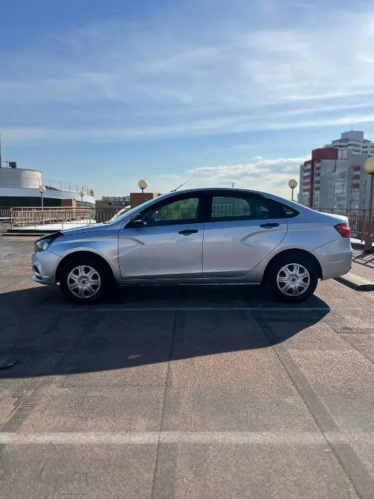 Lada Vesta GFL110