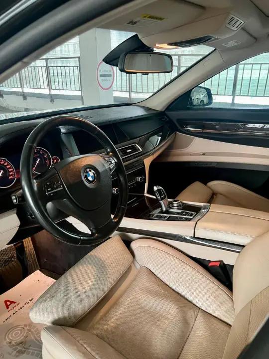 BMW 740I
