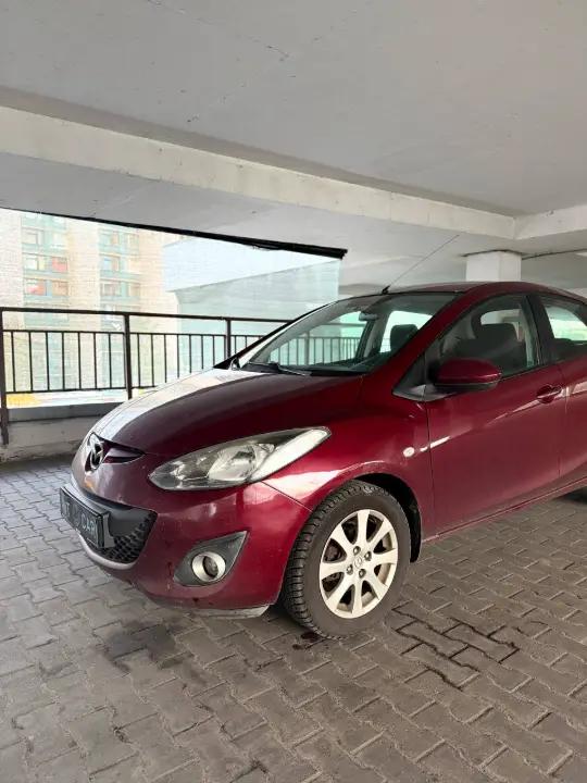 MAZDA 2