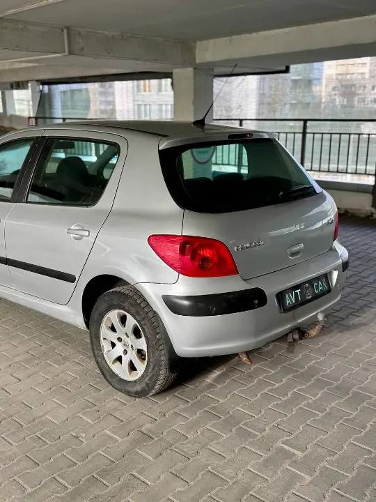 Peugeot 307