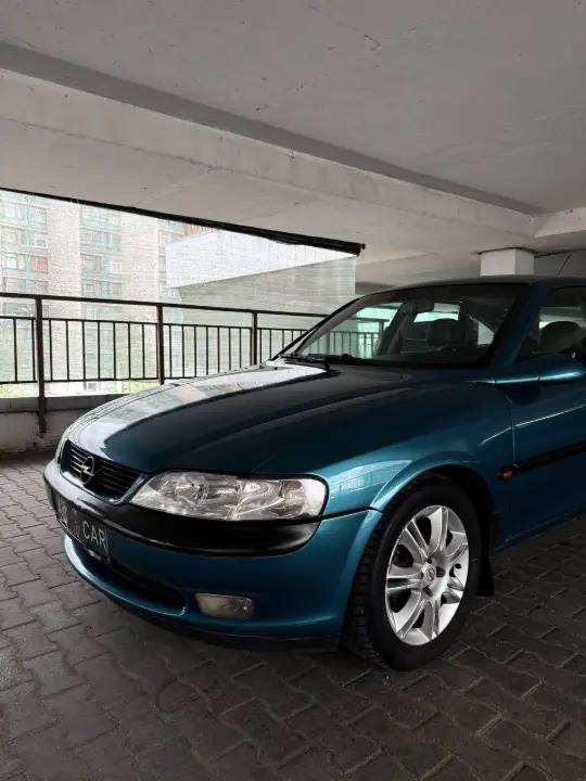 OPEL VECTRA B
