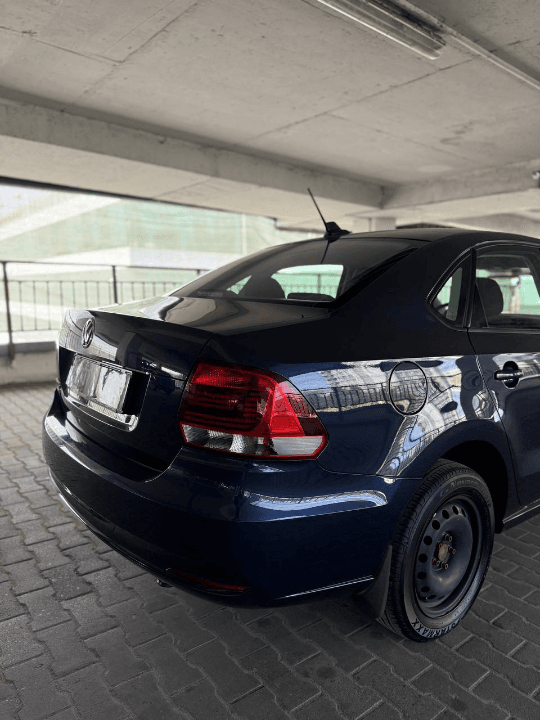 Volkswagen Polo Sedan 