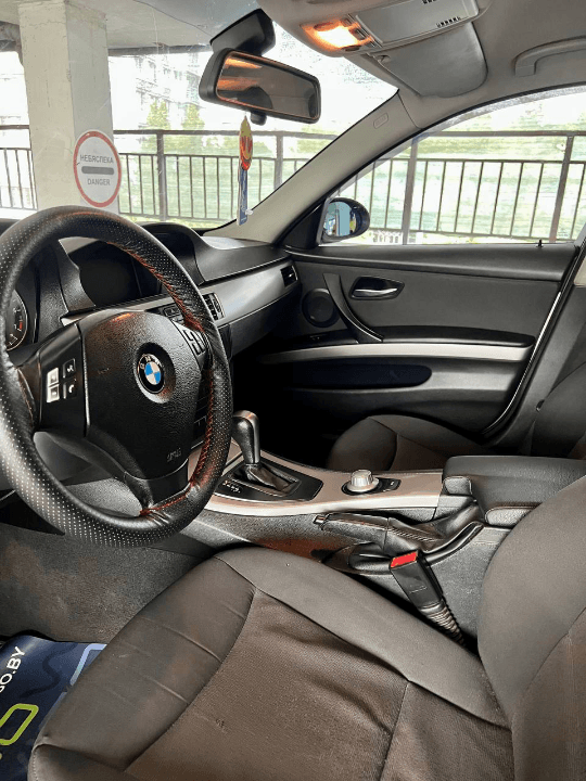 BMW E90