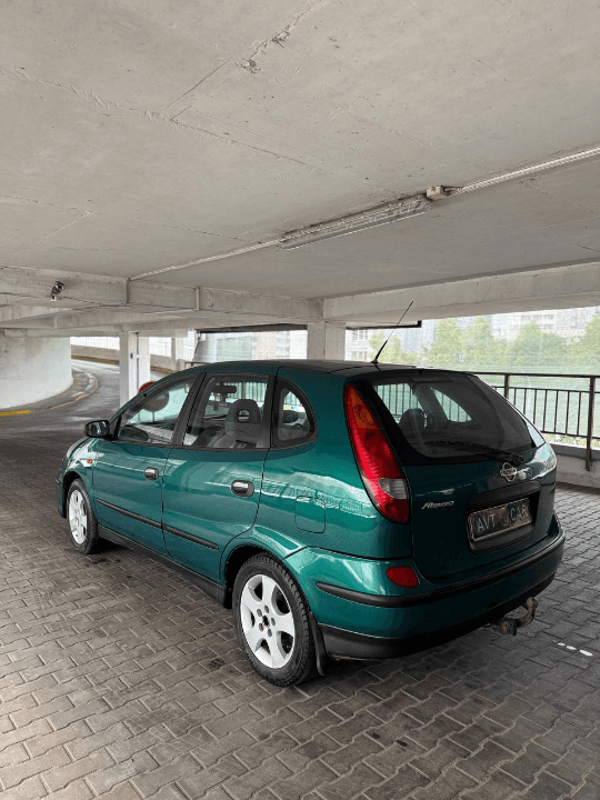 Nissan Almera Tino