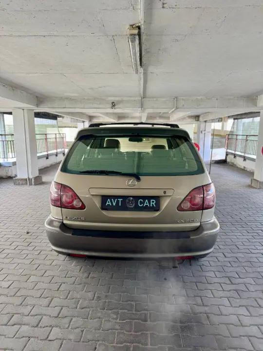 Lexus RX 300