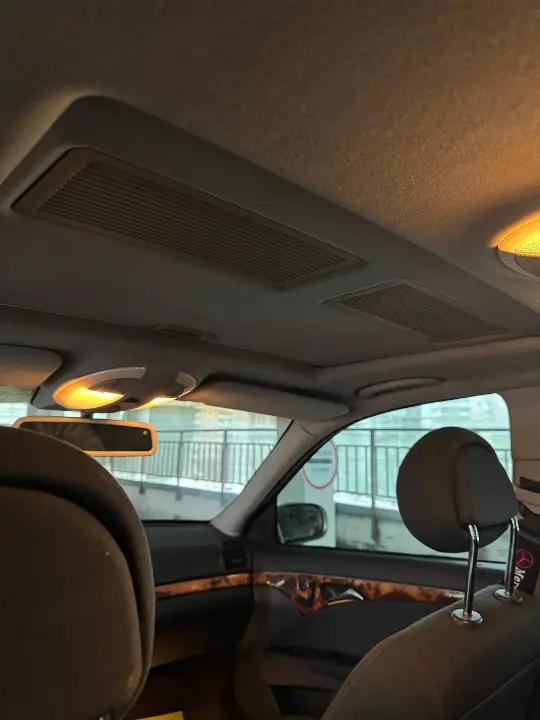 Mercedes-Benz E320