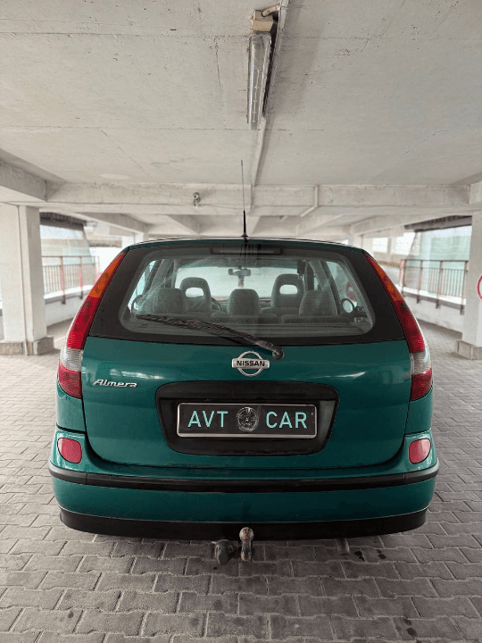 Nissan Almera Tino