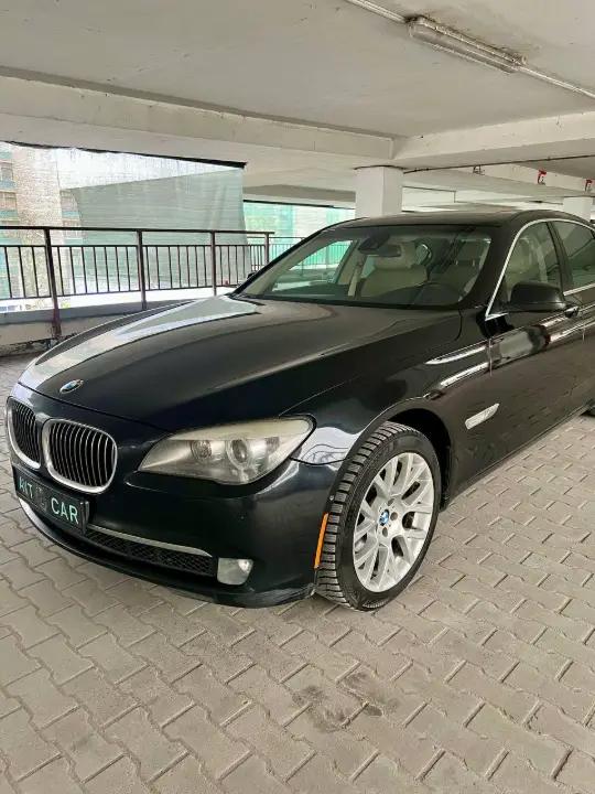 BMW 740I