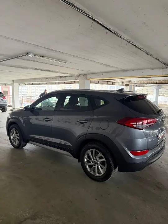 HYUNDAI TUCSON