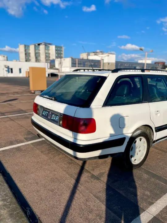 Audi 100