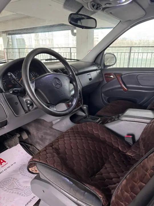 Mercedes-Benz ML320