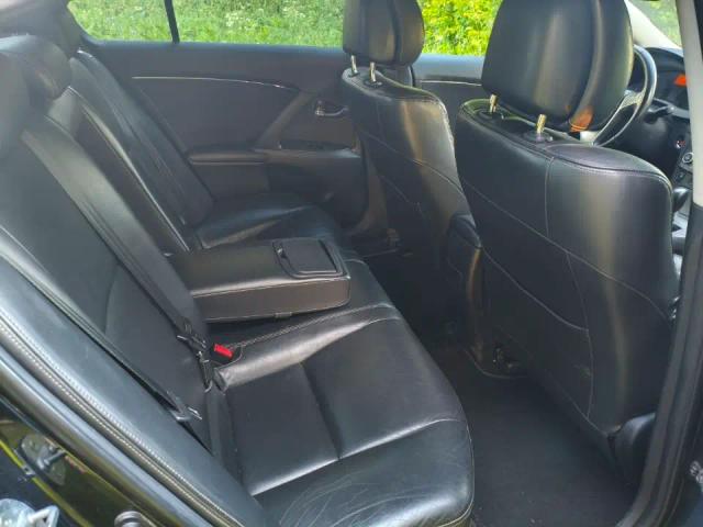 TOYOTA AVENSIS