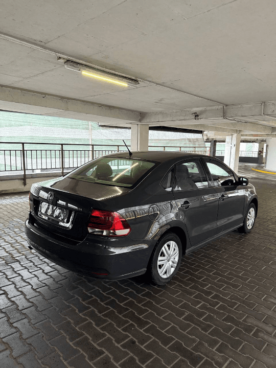 Volkswagen Polo Sedan