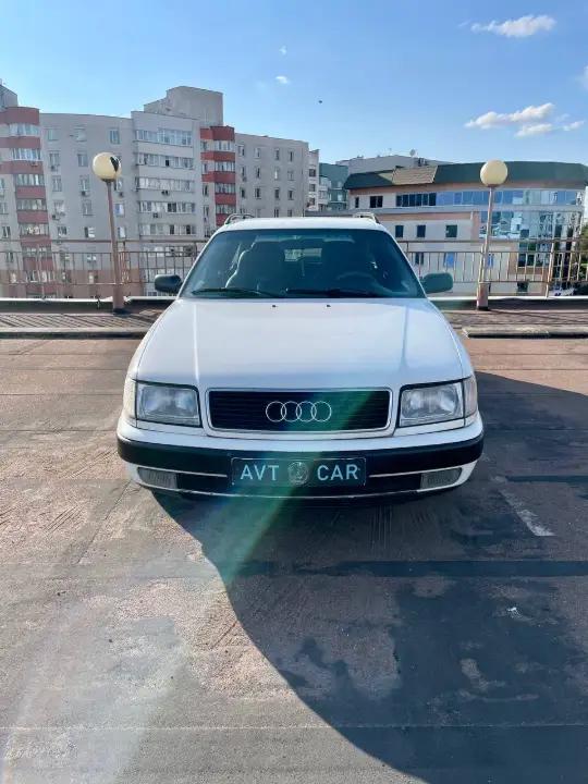 Audi 100