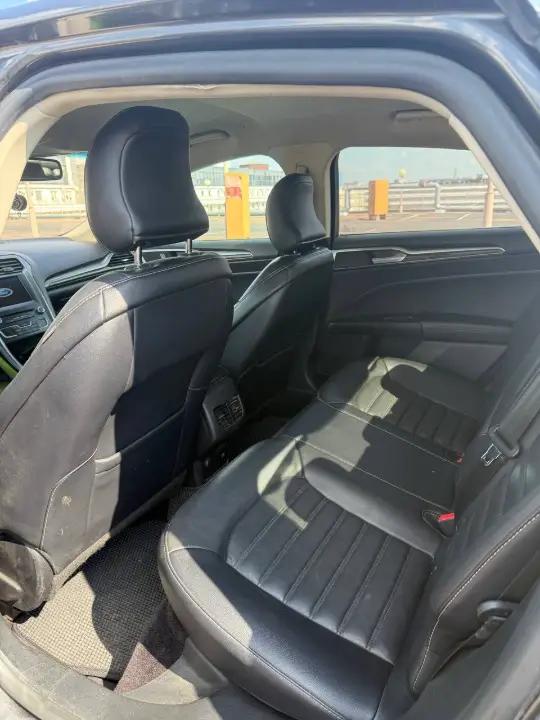 FORD FUSION