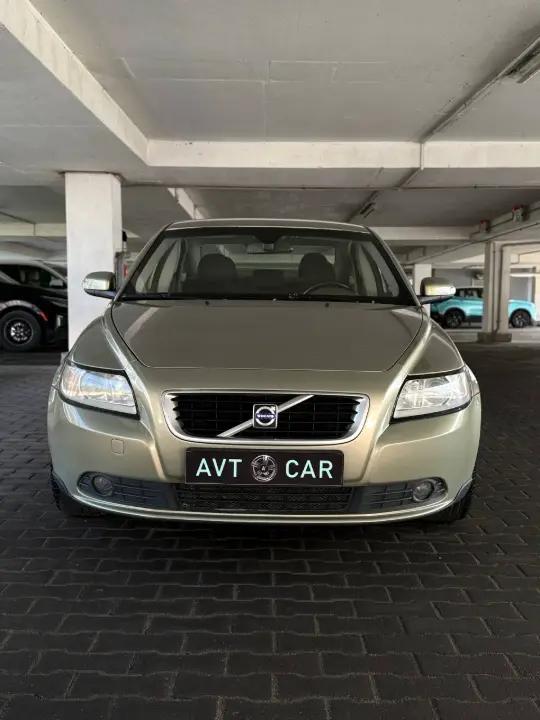 VOLVO S40