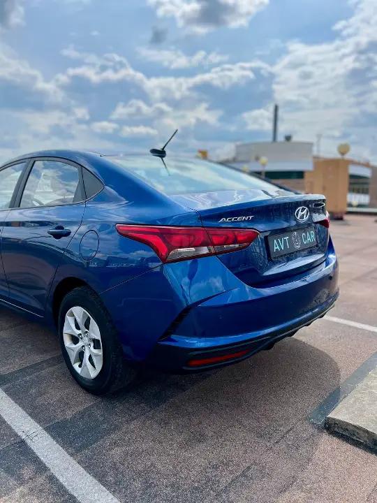 Hyundai accent
