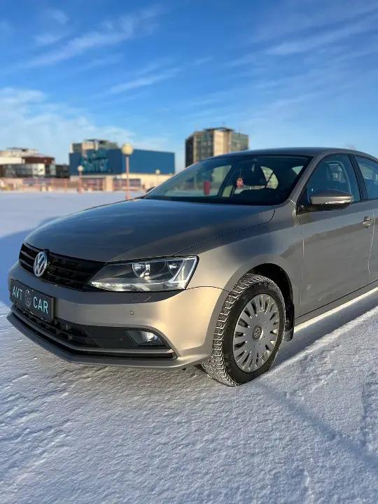 VOLKSWAGEN JETTA