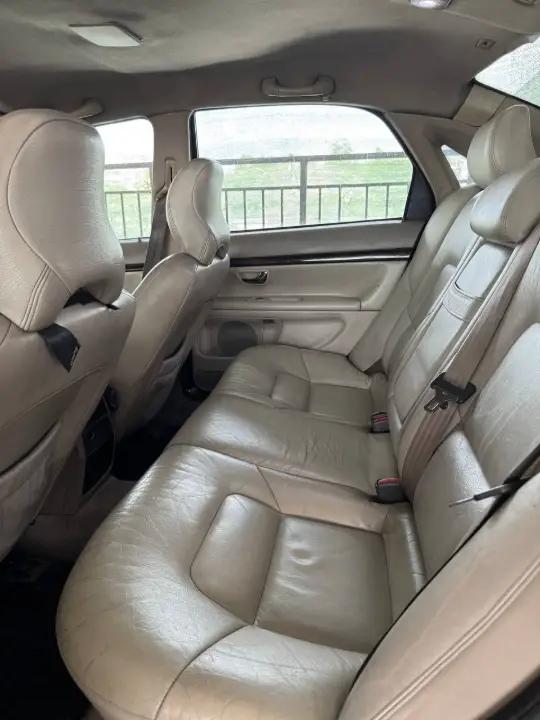 Volvo S80 