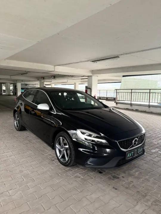 Volvo V 40