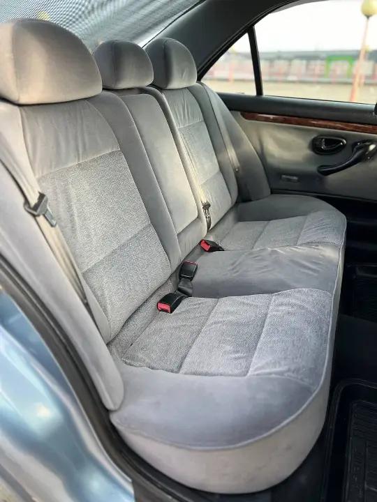 Peugeot 406