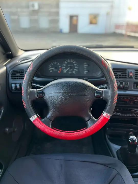 Mazda 323